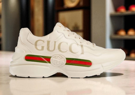 Sneaker Rhyton donna in pelle con logo Gucci