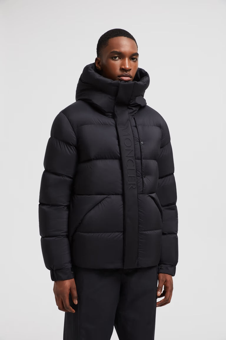 Moncler Piumino corto Madeira con cappuccio